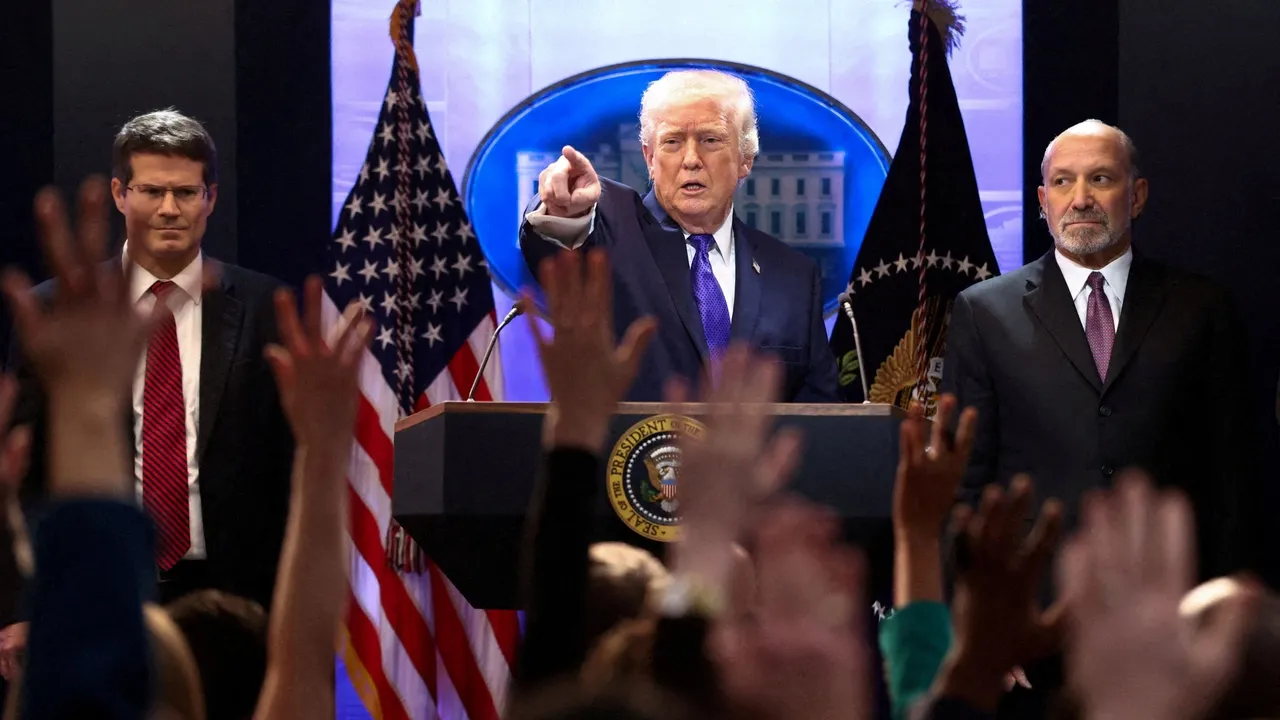 Trump aumenta a taxa global de tarifas dos EUA para 15%