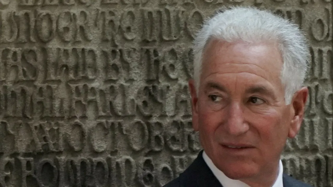 Париж обвинил Белый дом во вмешательстве