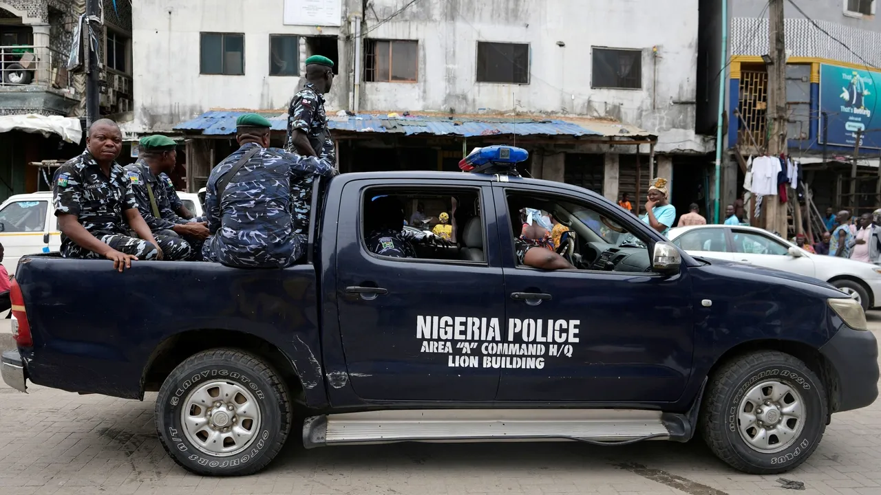 Nigerya köçläre Borno töbägendäge "DEAŞ" belän bäyläneşle terrorçılarnı täêsirsez xälgä kiterde