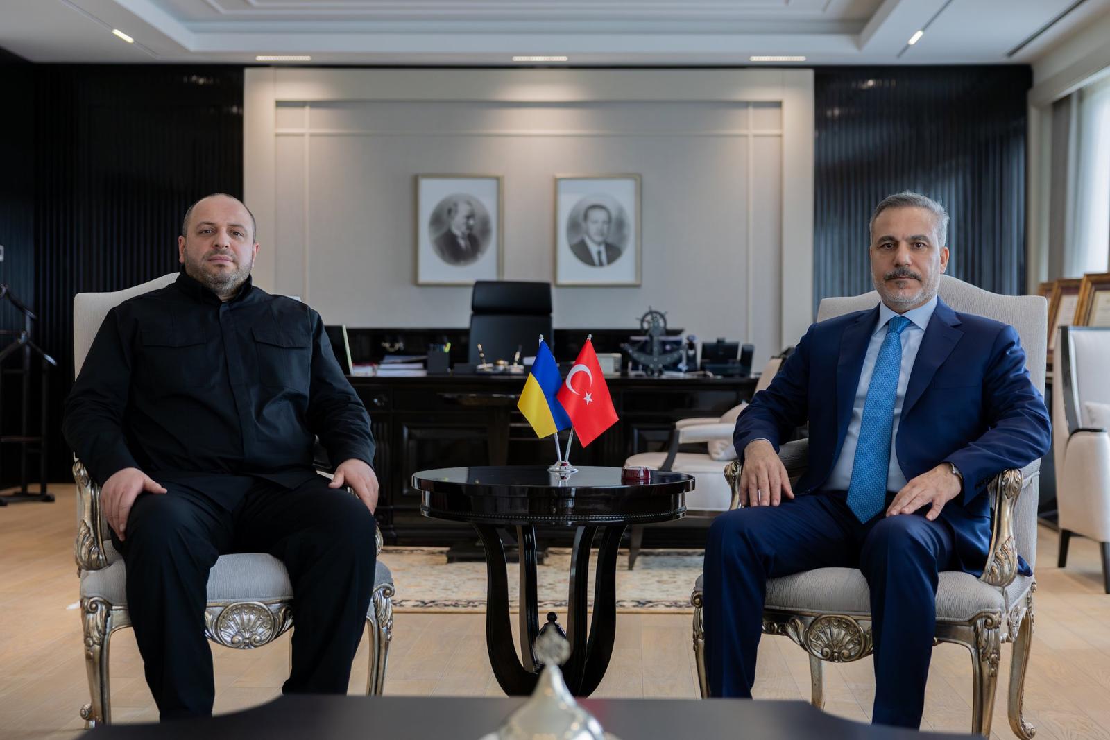 Kryediplomati turk, Hakan Fidan takon shefin e sigurisë së Ukrainës