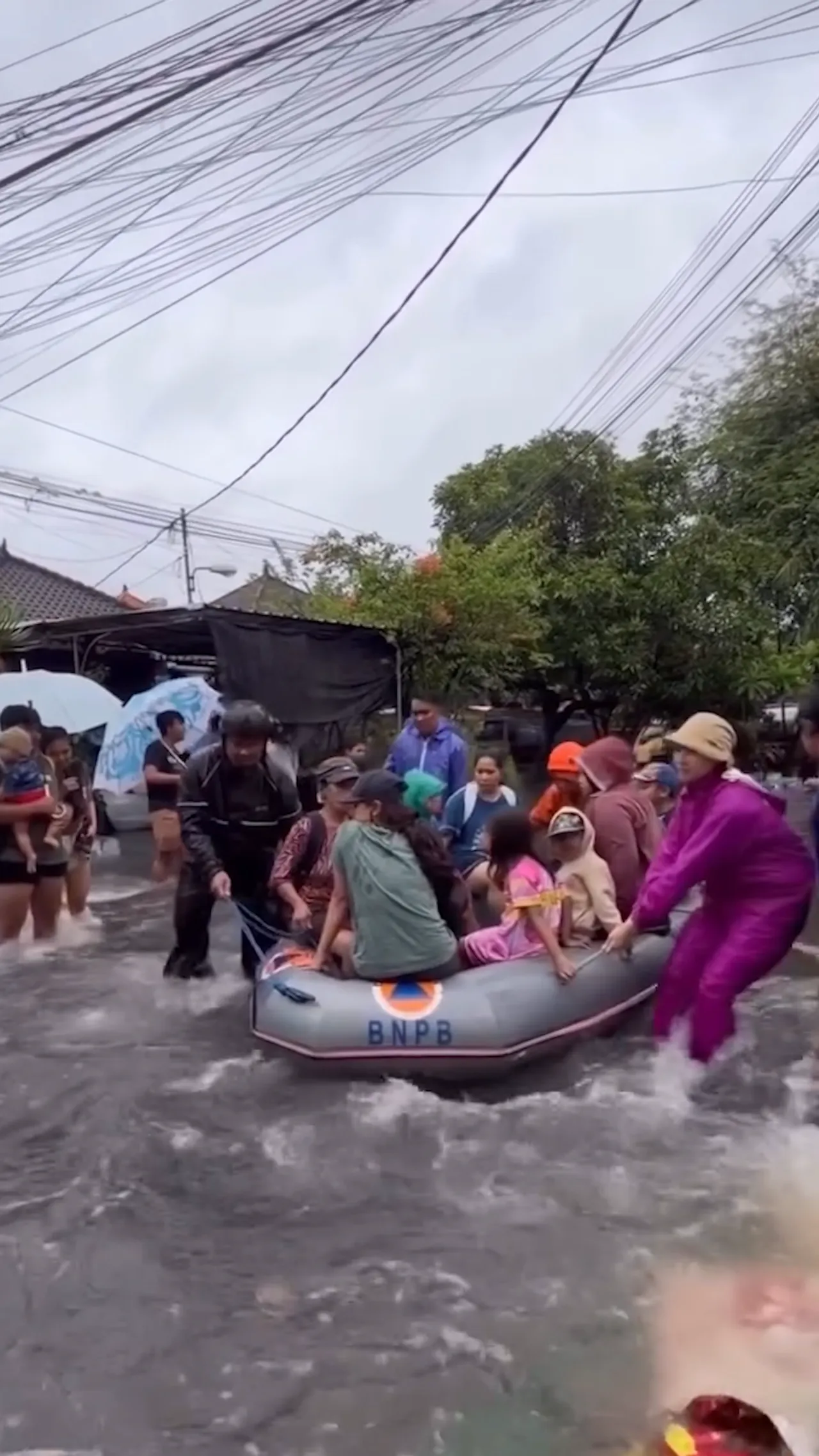 Banjir bandang di Denpasar Bali, curah hujan yang tinggi berlanjut