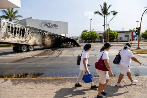 Geweldsuitbarsting in Mexico na dood kartelleider: België en Nederland waarschuwen burgers