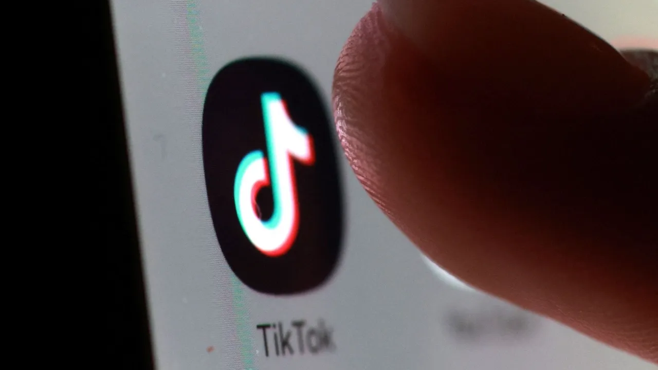 В Азербайджане объявили войну аморальности