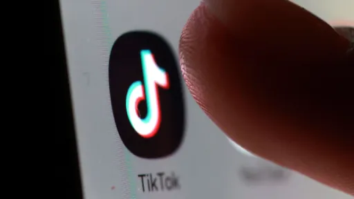 В Азербайджане объявили войну аморальности