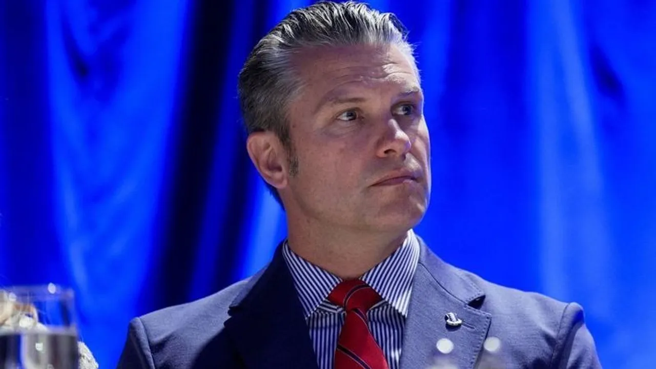 АКШ Иранга өзөктүк келишим боюнча кысым көрсөтүп жатып "бардык нерсе талкууда" деди