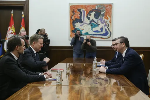 Vuçiq paralajmëron Sorensenin për Ligjin e ri për të huajt në Kosovë