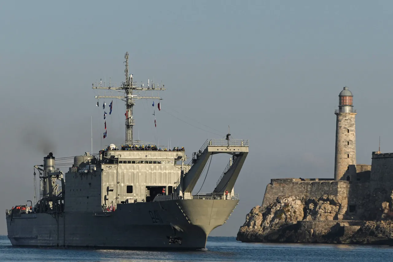 مېكسىكا كۇباغا مىڭ توننىدىن ئارتۇق ئىنسانپەرۋەرلىك ياردەم ماتېرىياللىرى ئەۋەتتى