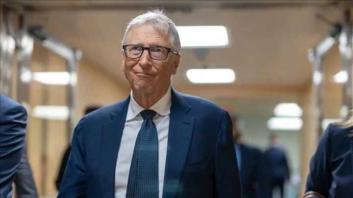 Bill Gates kërkon ndjesë për lidhjet me Epstein, thotë se ishte “gabim”