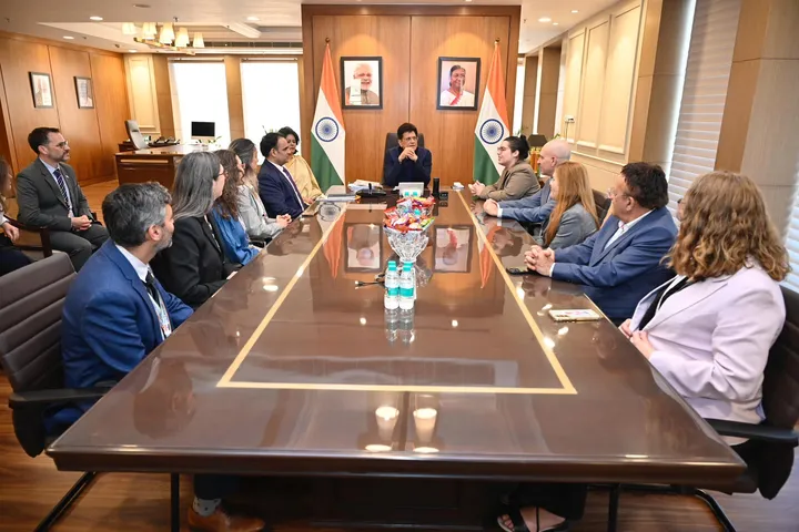 प्रधानमंत्री मोदी की यात्रा से पहले भारत-इजराइल मुक्त व्यापार वार्ता का पहला दौर शुरू हुआ।