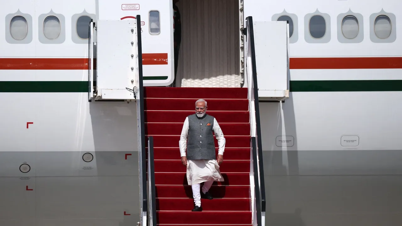 انتقاد پارلمان و مخالفان هند از سفر مودی به اسرائیل