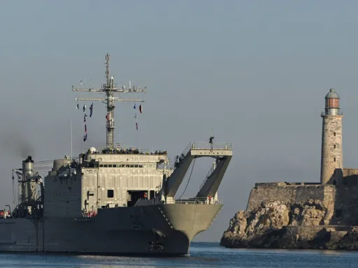 México envia mais dois navios humanitários para Cuba com mais de 1000 toneladas de suprimentos