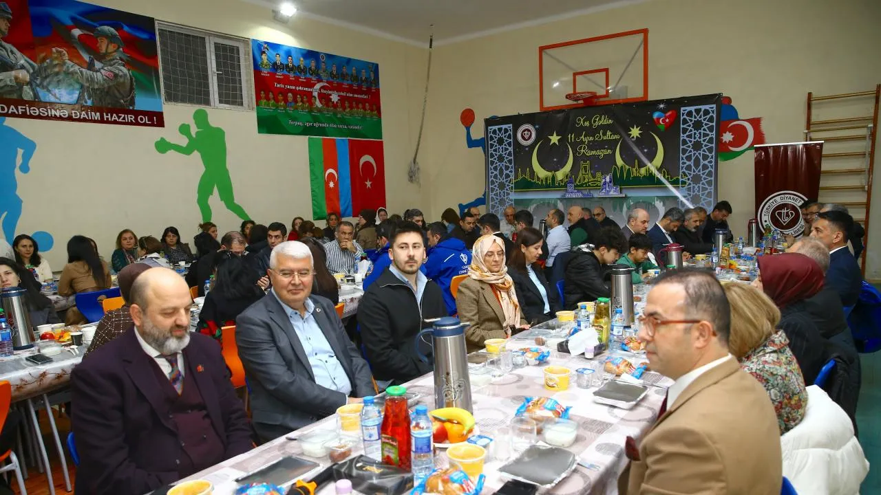 TDV Bakı Türk Liseyində iftar süfrəsi təşkil edilib