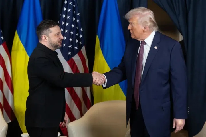 Ukraine: un échange Trump-Zelensky précède des pourparlers à Genève