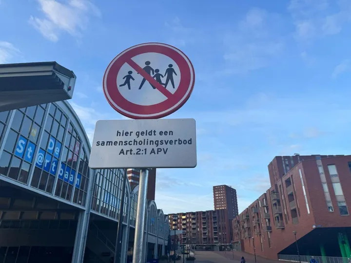 Samenscholingsverbod slipperig pad naar aanzienlijke beperking van het dagelijkse leven: Amnesty