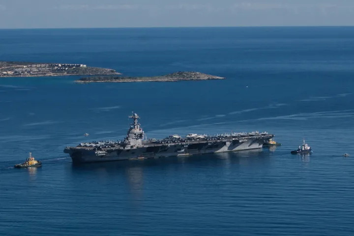 САД го распореди „Џералд Р. Форд“ најголемиот носач на авиони на брегот на Израел