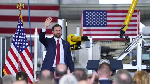 د امریکا مرستیال ولسمشر وېنس، د امریکا–ایران خبرو اترو پر مهال په منځني ختیځ کې اوږدمهاله جګړه رد کړ