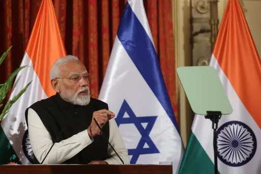 מודי מהודו חוזר מישראל עם מספר הסכמים, אך ללא מערכת "כיפת ברזל"