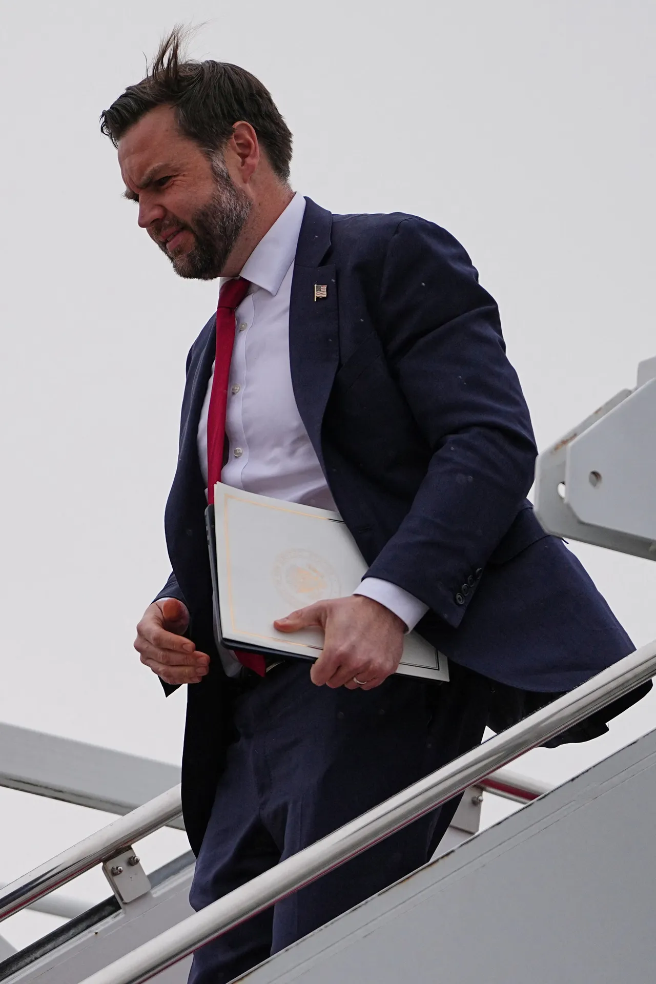 Венс: Не постојат шанси САД да влезат во долготрајна војна на Блискиот Исток