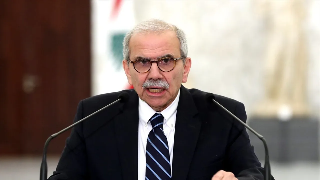 نخست‌وزیر لبنان نسبت به ورود این کشور به جنگی تازه در سایه تنش‌های آمریکا و ایران هشدار داد