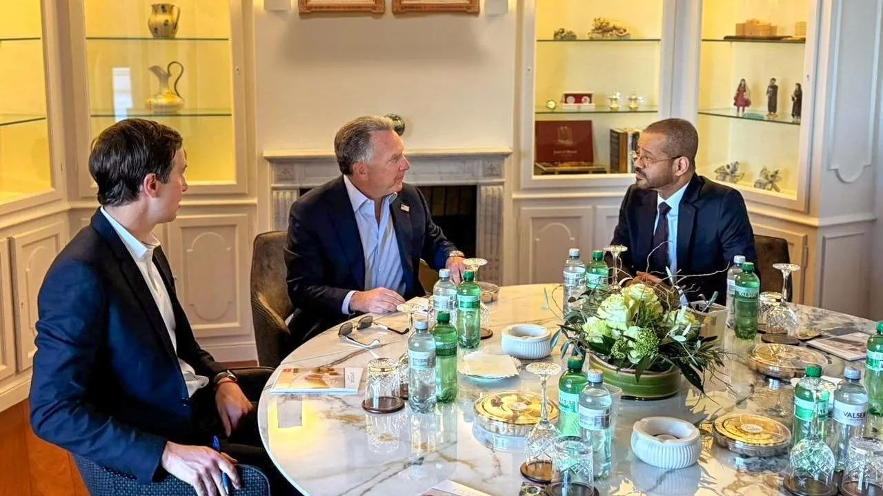 Irão entrega proposta aos EUA através de mediadores omanis antes das conversações em Genebra