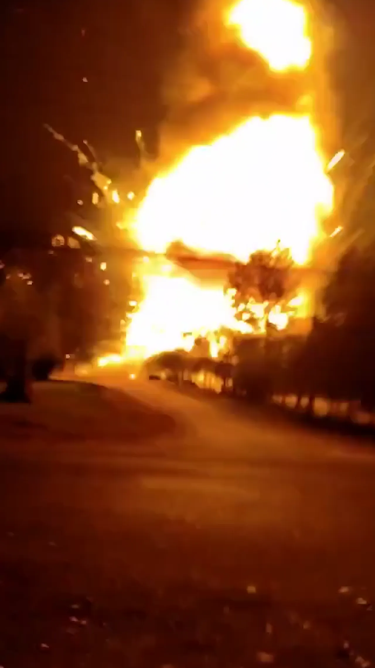 Ledakan besar di gudang amunisi patroli perbatasan di Thailand