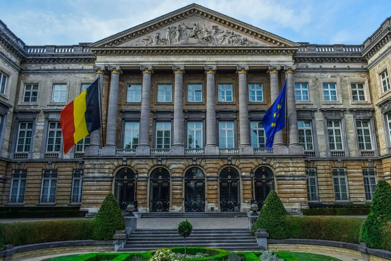 Belgisch Grondwettelijk Hof wilt strengere regels voor asiel en gezinshereniging, maakt uitzondering