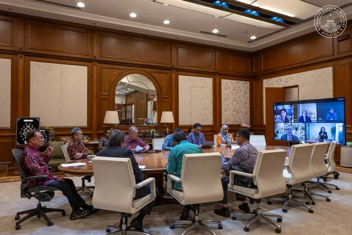 Pelaburan AS$2 bilion Google atasi jangkaan, berada pada landasan tepat — Anwar