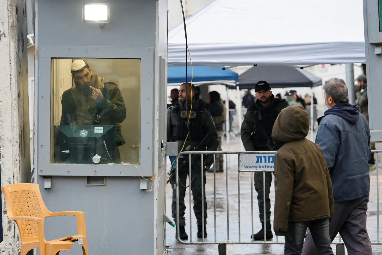 اقتحامات واعتقالات إسرائيلية واسعة في الضفة واعتداءات للمستوطنين بالأغوار الشمالية