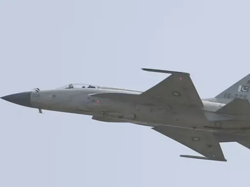 パキスタンがアフガニスタン首都および各地で軍事作戦を実施