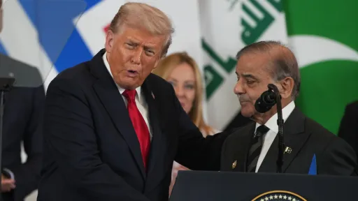 واشنطن تدعم باكستان بعد ضربات على أفغانستان وترمب يشيد بقيادتها