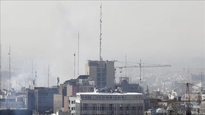 Sulmet izraelite vrasin dhe plagosin personel të Gardës Revolucionare, Irani zotohet për përgjigje