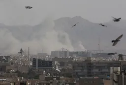 Ataques de EE.UU. e Israel contra Irán ocurren en medio de negociaciones nucleares: ¿qué pasa ahora?