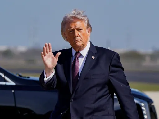 Trump anuncia que os EUA lançaram 'grandes operações de combate' no Irão