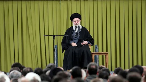 Трамп объявил о смерти Хаменеи