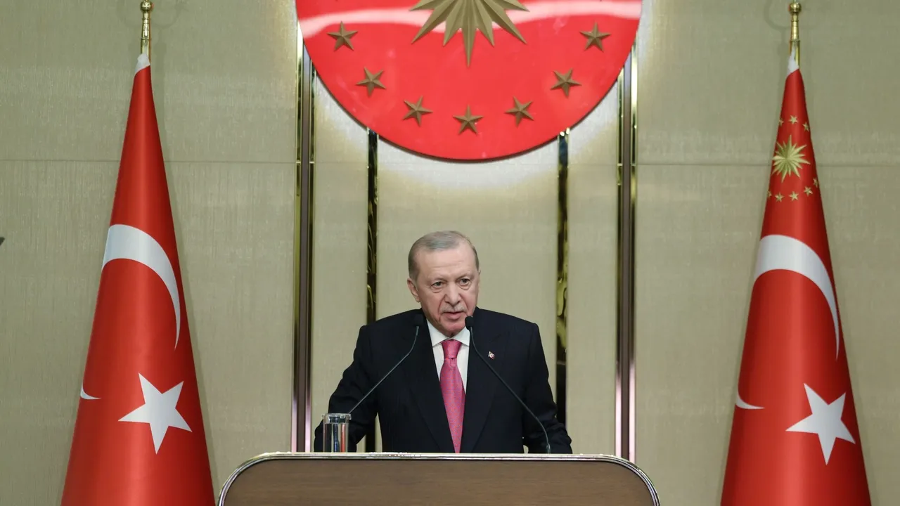 Президент Эрдоган позвонил лидерам Катара и ОАЭ