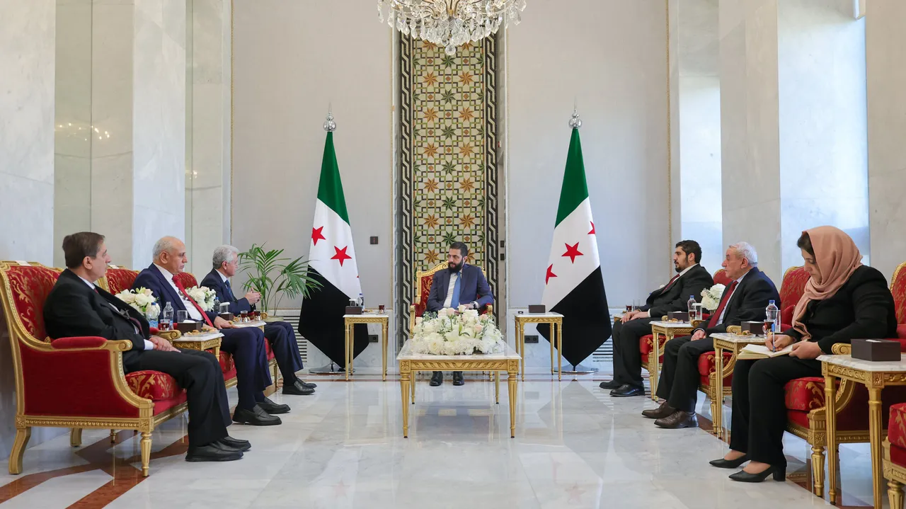 El presidente sirio recibe a una delegación kurda tras un histórico decreto de ciudadanía