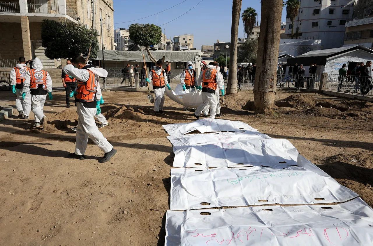 Gaza rescue teams suspend recovery of Palestinian bodies as fuel runs out