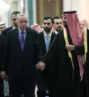 Presidenti turk Erdoğan dhe princi saudit i kurorës takohen në Riad
