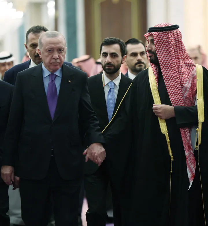 Presidenti turk Erdoğan dhe princi saudit i kurorës takohen në Riad