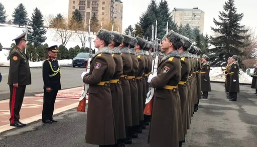 भारत के शीर्ष सैन्य प्रमुख रक्षा वार्ता के लिए आर्मेनिया के दौरे पर हैं।