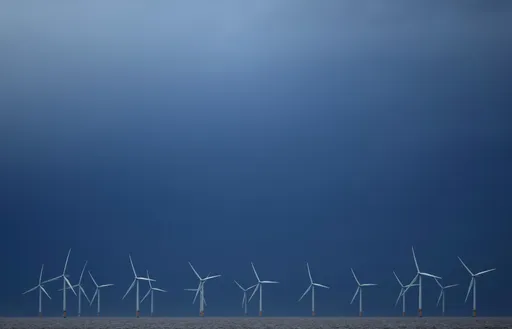 Sous la pression de Washington, Total Energies renonce à l’éolien et investit dans le gaz