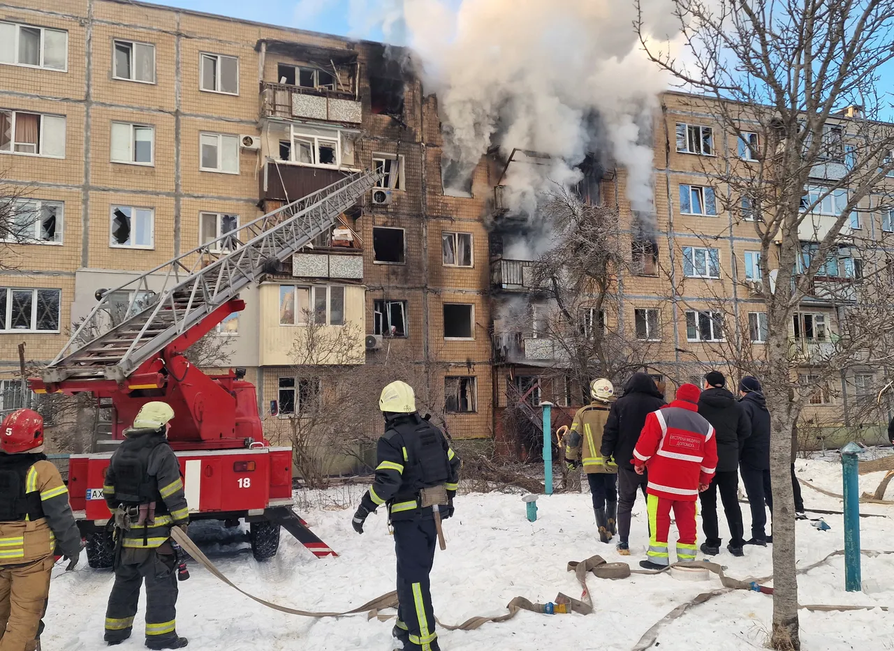 Frappes russes massives sur l'Ukraine: plusieurs villes coupées du chauffage