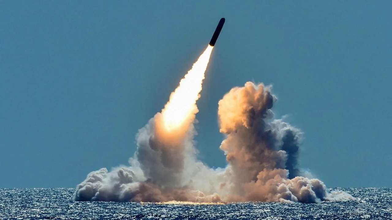 مانور مشترک دریایی اسرائیل و آمریکا در دریای سرخ همزمان با تشدید تنش با ایران