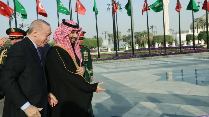 أردوغان: علاقتنا مع السعودية ذات أهمية استراتيجية كبرى للسلام والاستقرار في المنطقة