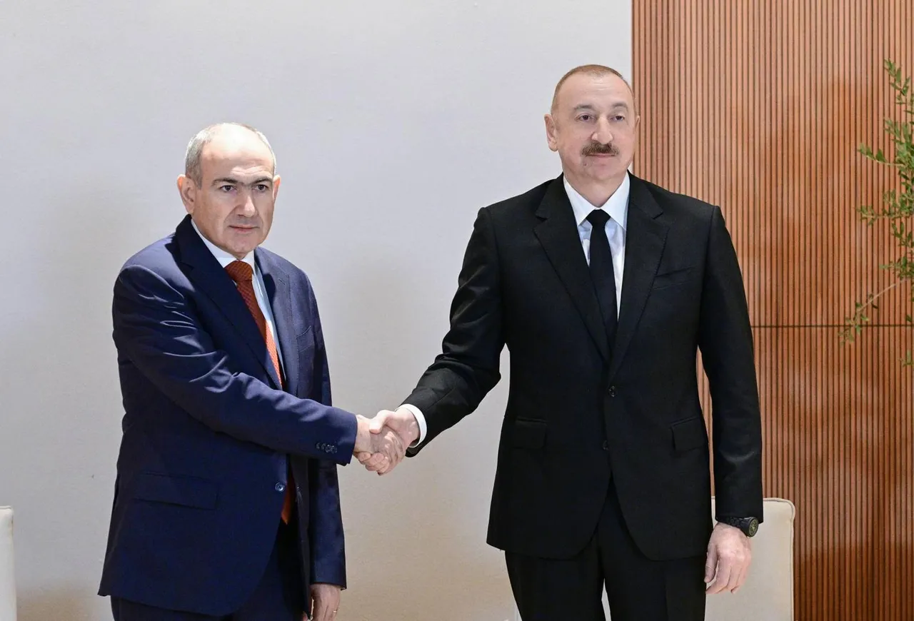 Aliyev dhe Pashinyan: Përparim në zbatimin e rezultateve të Samitit të Uashingtonit