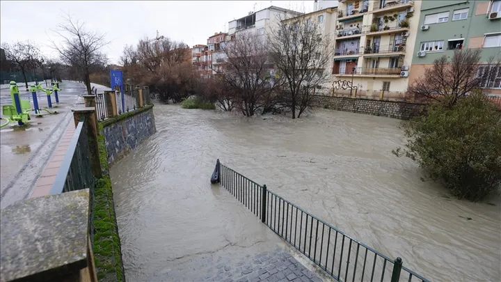 Spanjë, rajoni i Andaluzisë në alarm të kuq për shkak të Stuhisë Leonardo
