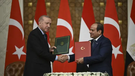 أردوغان والسيسي يشهدان توقيع اتفاقيات تعاون والمنتدى المصري-التركي يجمع رجال أعمال البلدين بالقاهرة