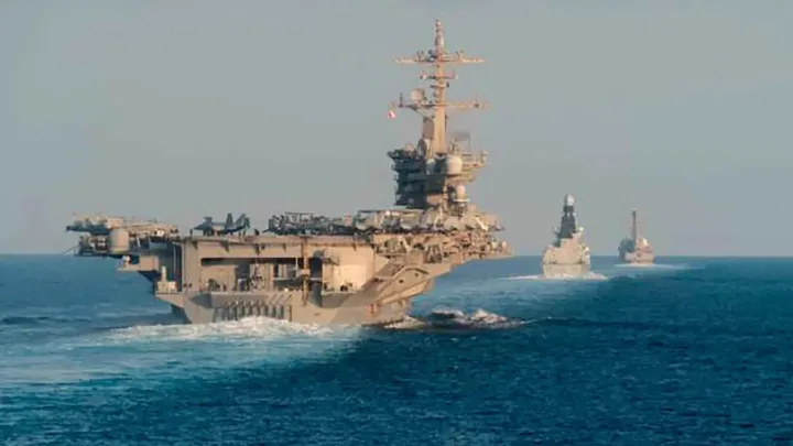 ارتش آمریکا از هدف قرار دادن یک پهپاد ایرانی در نزدیکی ناو آبراهام لینکلن خبر داد