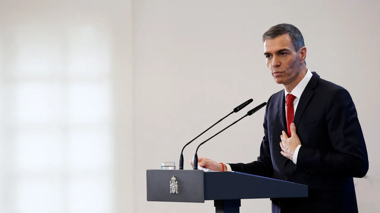 Маск назвал премьера Испании тираном