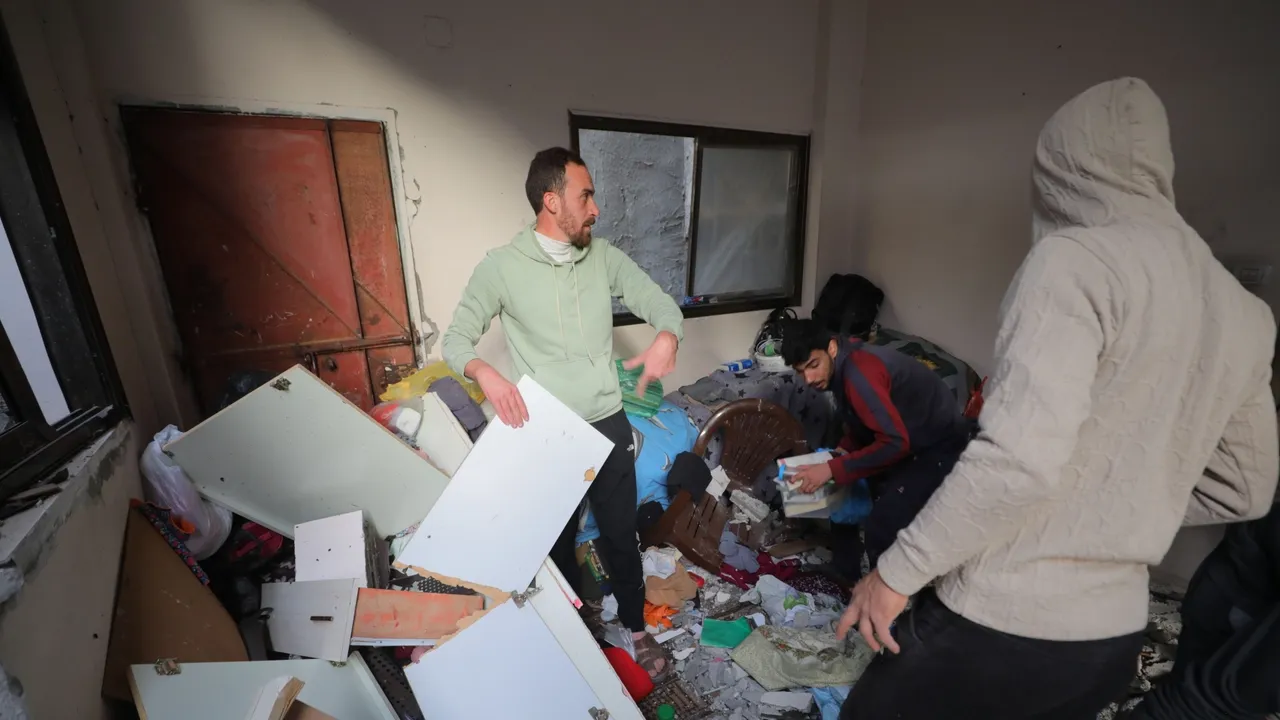 Nove palestinianos mortos em ataques em Gaza depois de Israel alegar que um militar ficou ferido